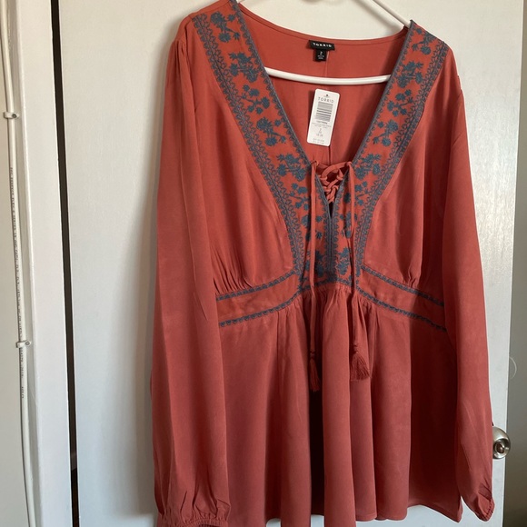 Torrid Embroidered Lace Up Babydoll Top - Sizes 2X & 3X - Picture 4 of 13